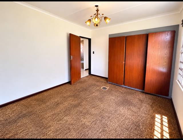 3 BEDROOM HOUSE FOR SALE IN TASBET PARK EXT 2